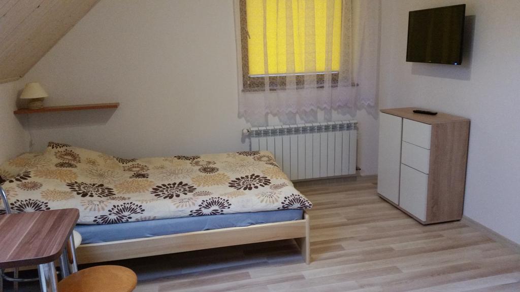 Pensjonat Na Zielonym Wzgorzu Zawoz Bagian luar foto
